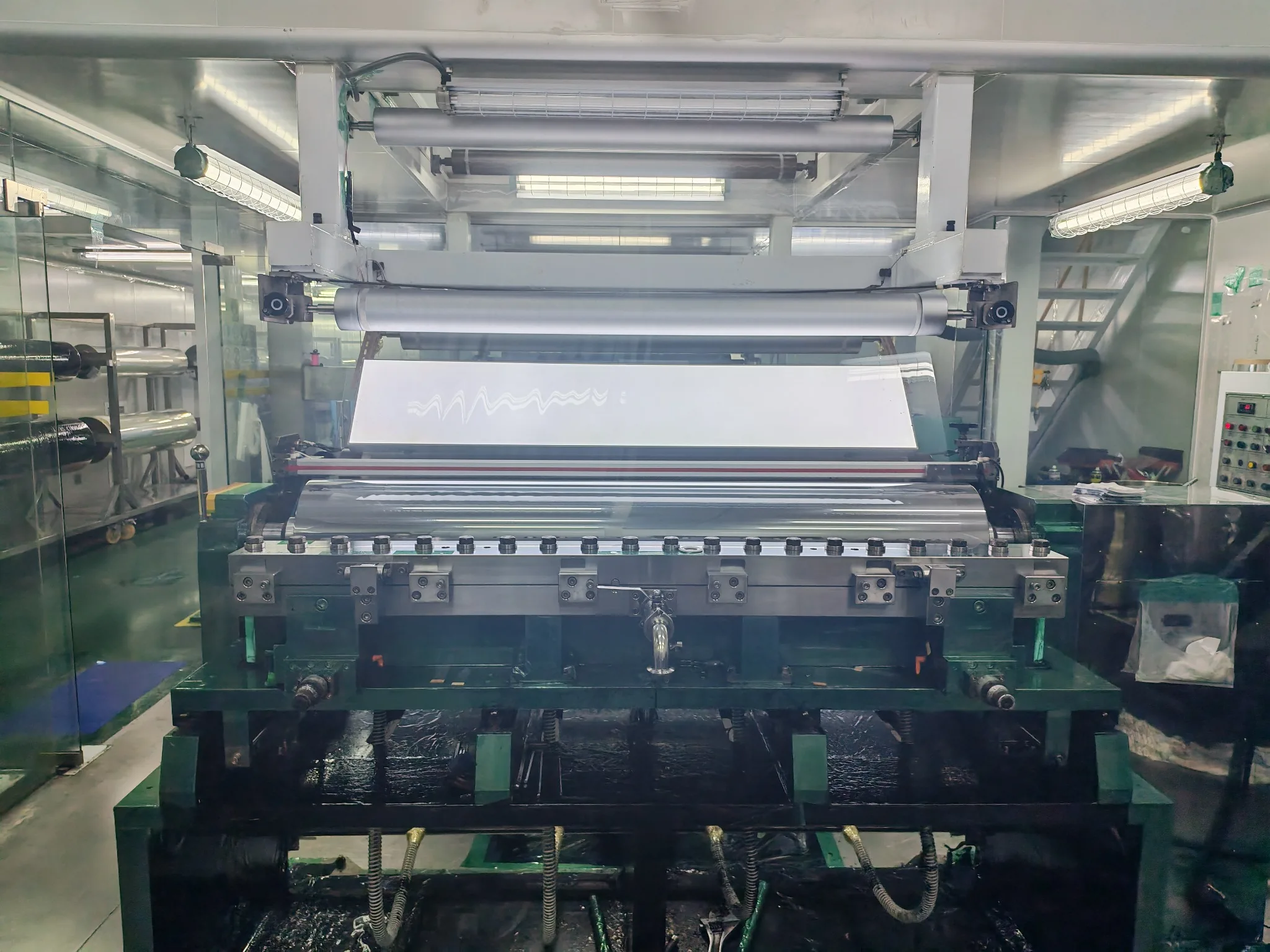 Film processing machine on the VEYMAN production floor